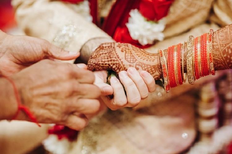 Horoscope matchmaking and compatibility consultant in Kolkata